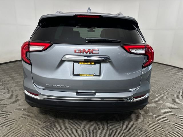 Used 2023 GMC Terrain SLT image 4