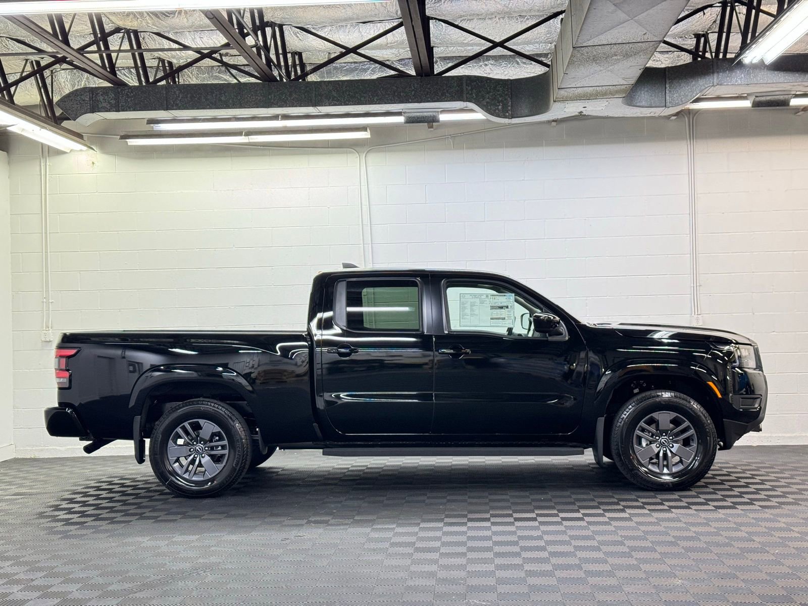 New 2026 Nissan Frontier SV image 3