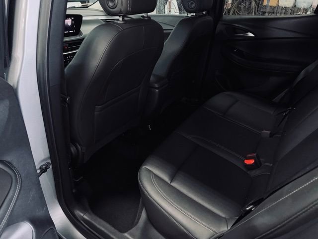 Used 2024 Buick Encore GX Sport Touring image 19
