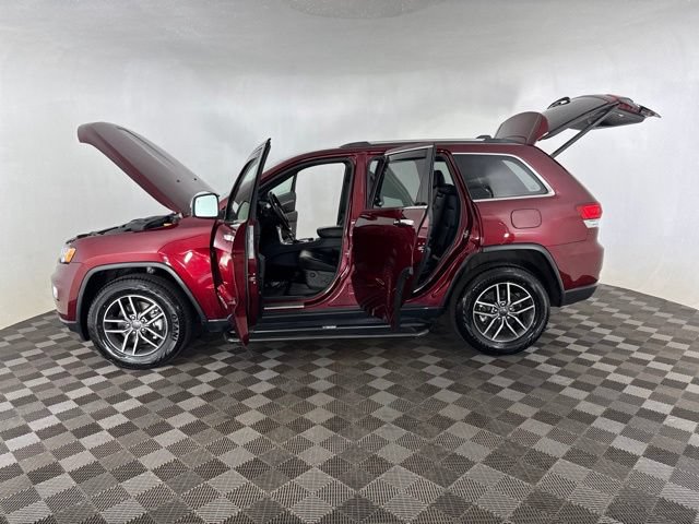 Used 2021 Jeep Grand Cherokee Limited AWD/4WD image 11
