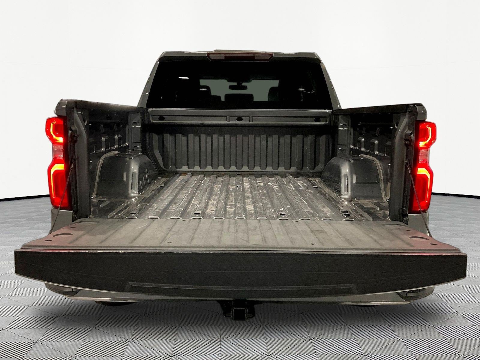 Used 2021 Chevrolet Silverado 1500 Custom AWD/4WD image 7