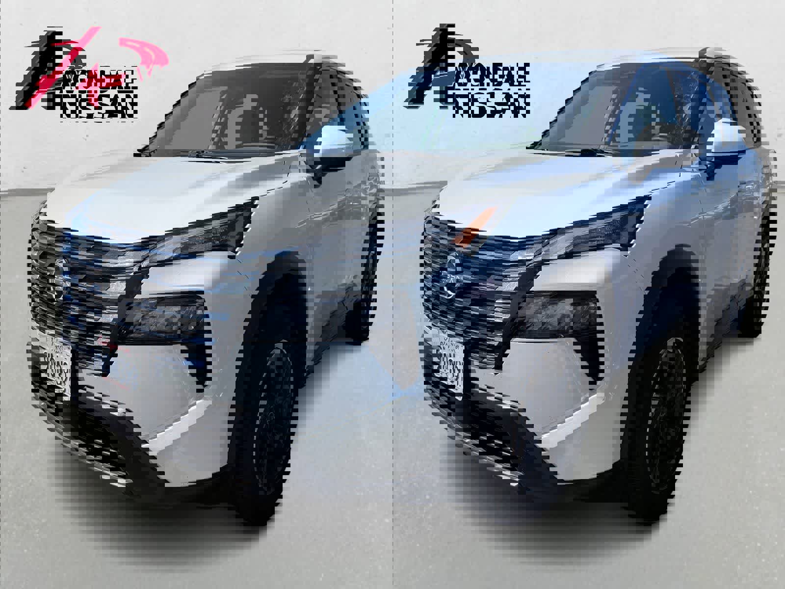 Certified 2025 Nissan Rogue SV image 2