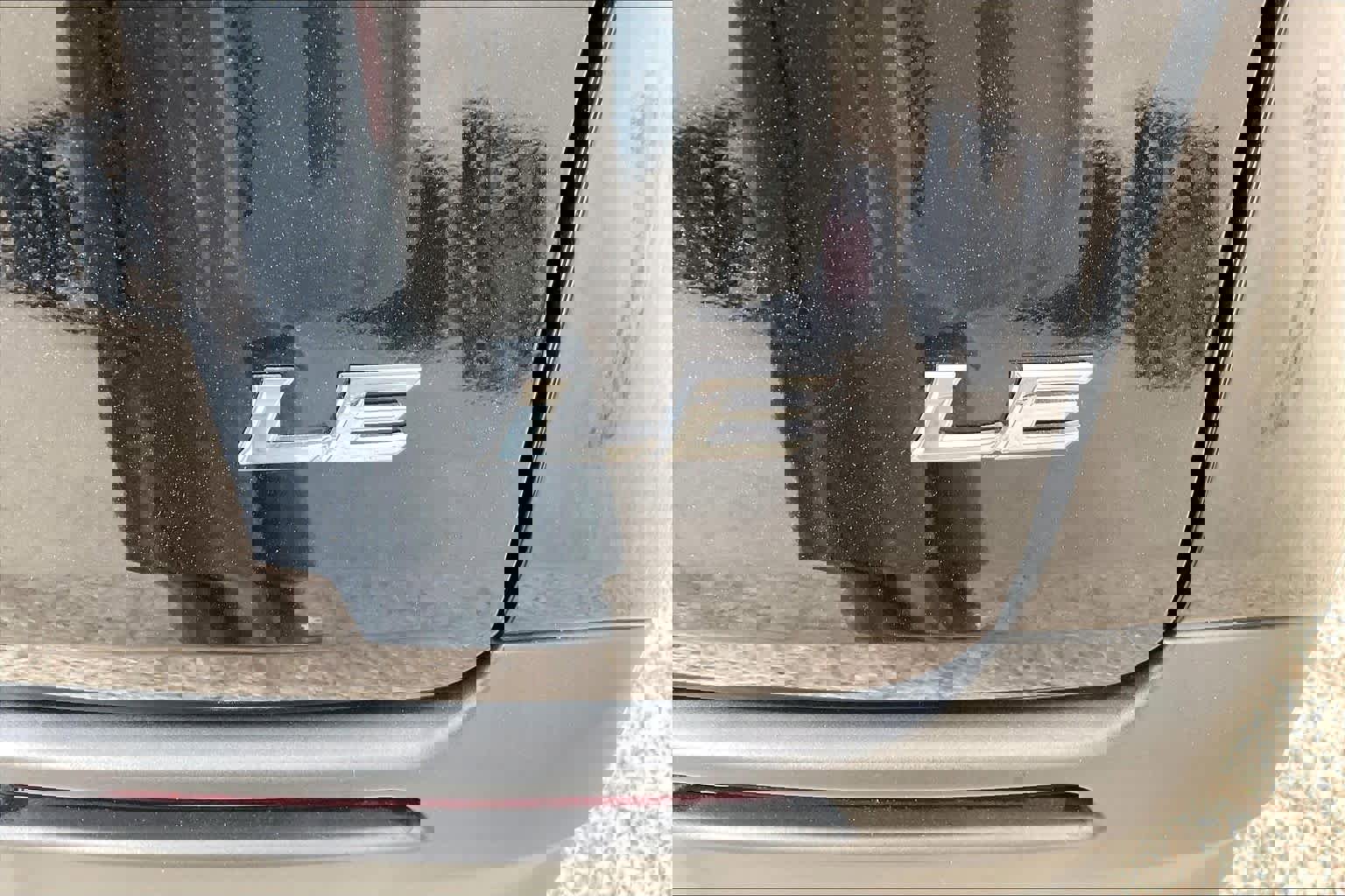 Used 2025 Toyota Sienna LE w/ LE Plus Package image 10