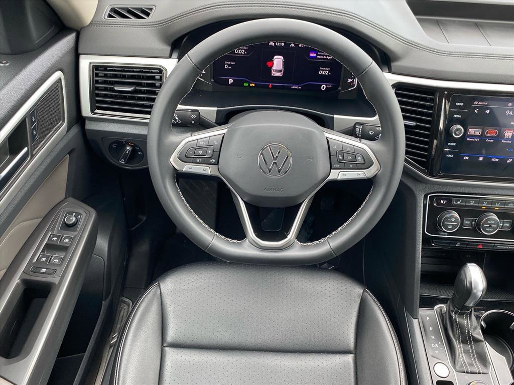 Certified 2022 Volkswagen Atlas SE image 3