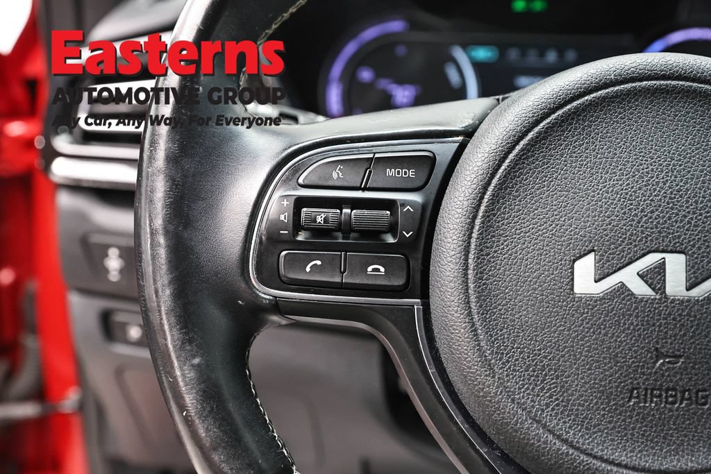Used 2022 Kia Niro EX w/ Cold Weather Package FWD image 15