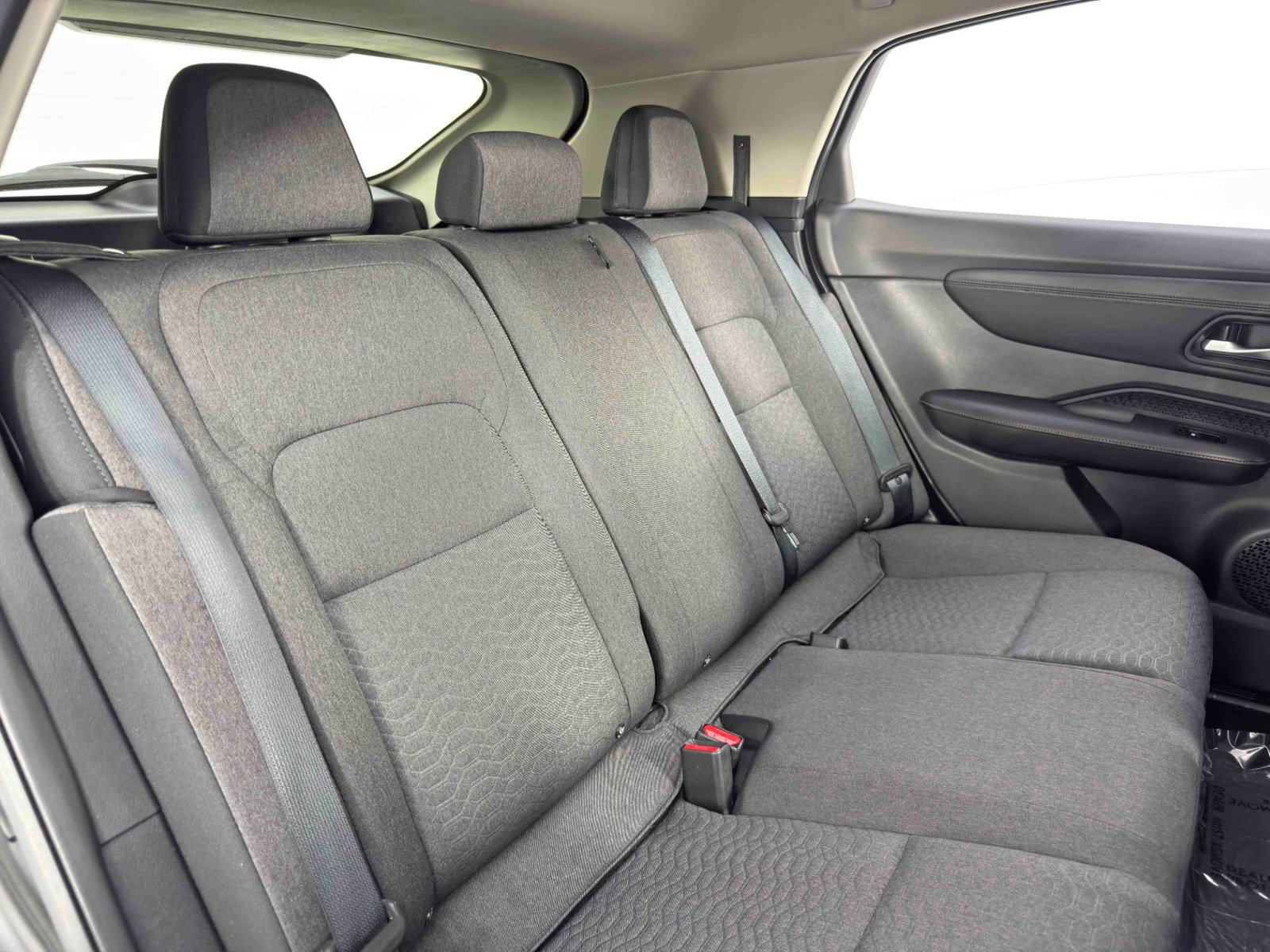 Used 2024 Nissan Ariya FWD image 33