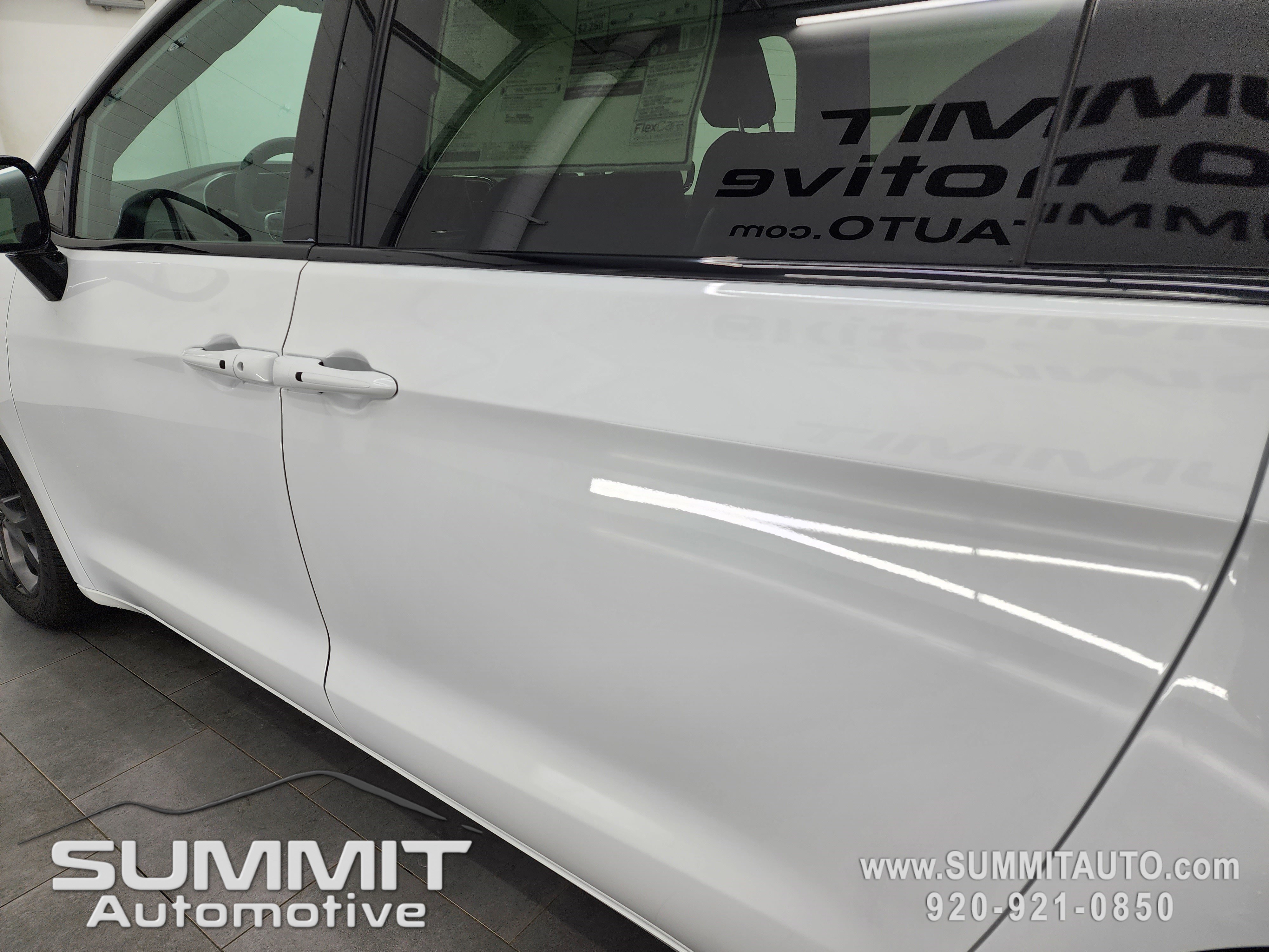 New 2026 Chrysler Pacifica Select FWD image 36