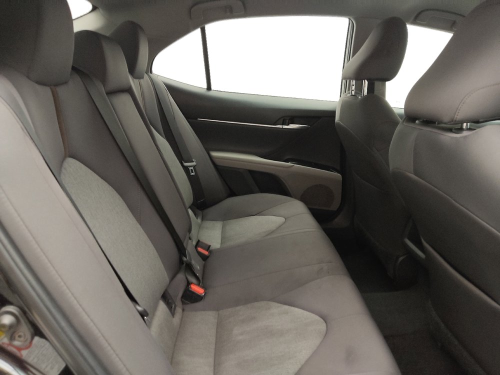 Used 2018 Toyota Camry LE w/ Convenience Package FWD image 19