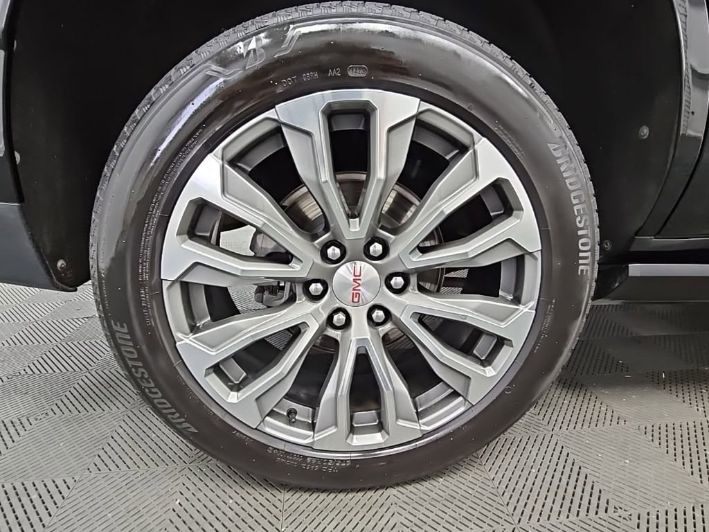 Used 2021 GMC Yukon Denali w/ Denali Premium Package image 56