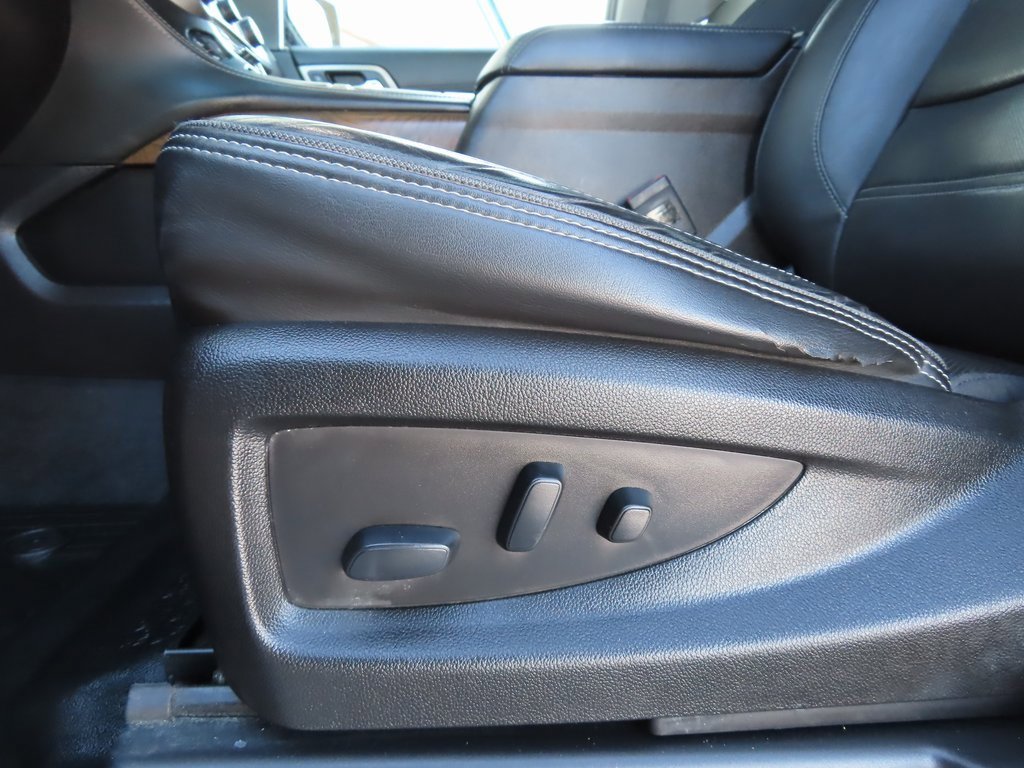 Certified 2018 GMC Yukon Denali w/ Denali Ultimate Package image 9