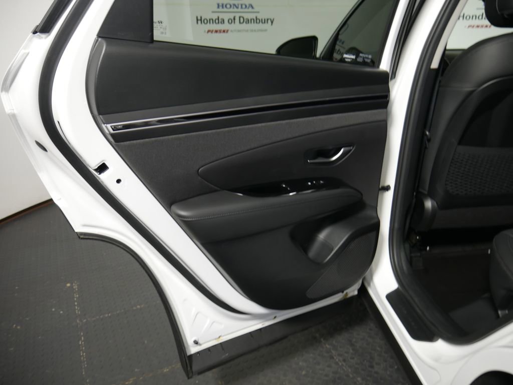 Used 2023 Hyundai Tucson Limited image 12