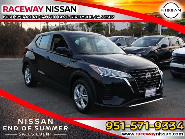 New 2025 Nissan Kicks Play S FWD image 1