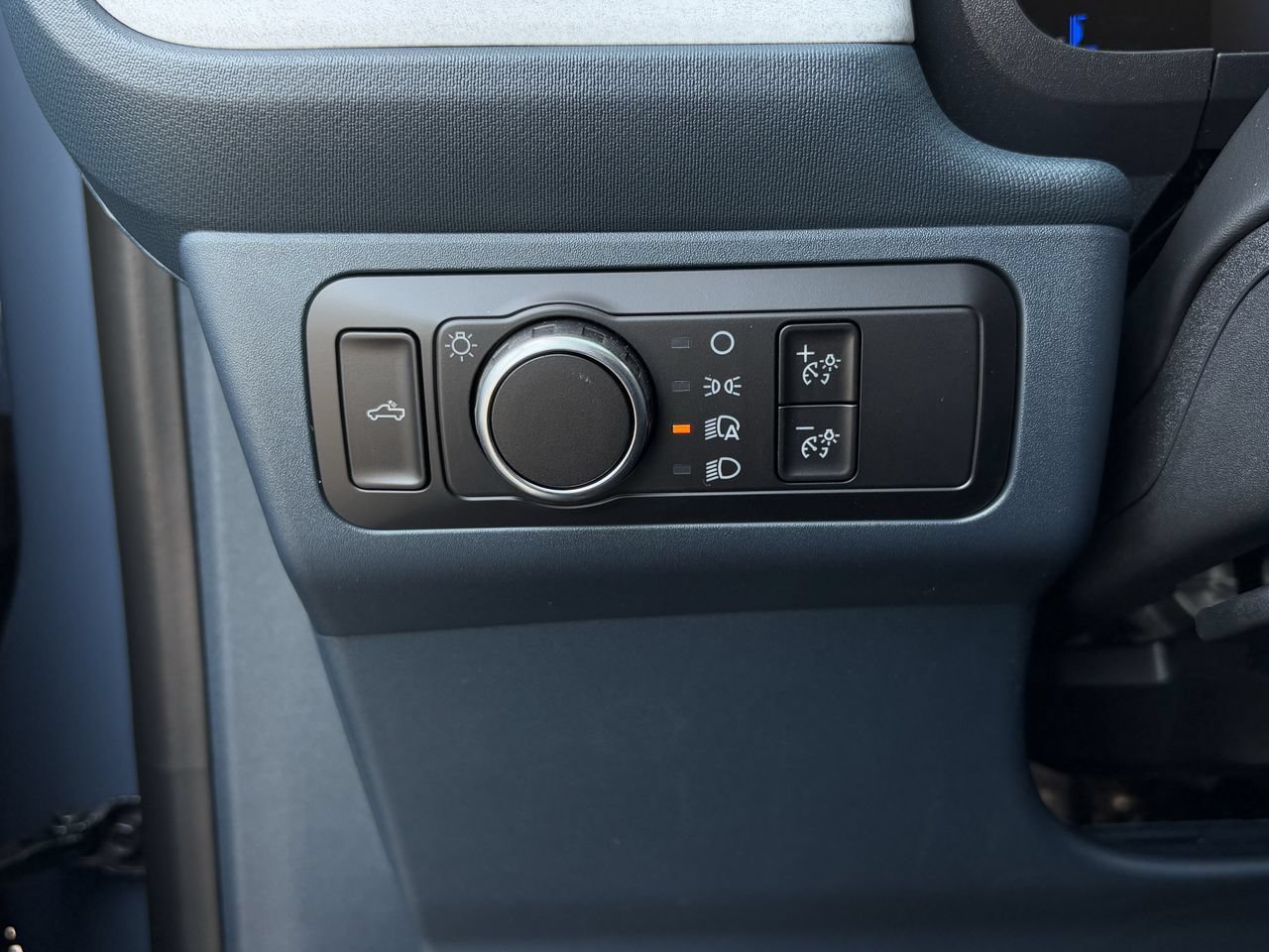 New 2026 Ford Maverick XLT w/ XLT Luxury Package FWD image 22