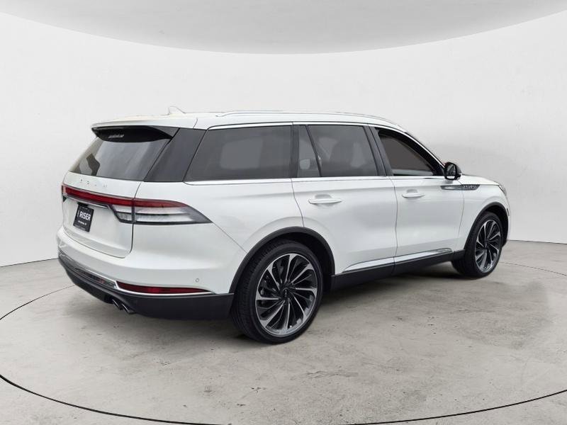 Used 2020 Lincoln Aviator Reserve w/ Equipment Group 202A image 3