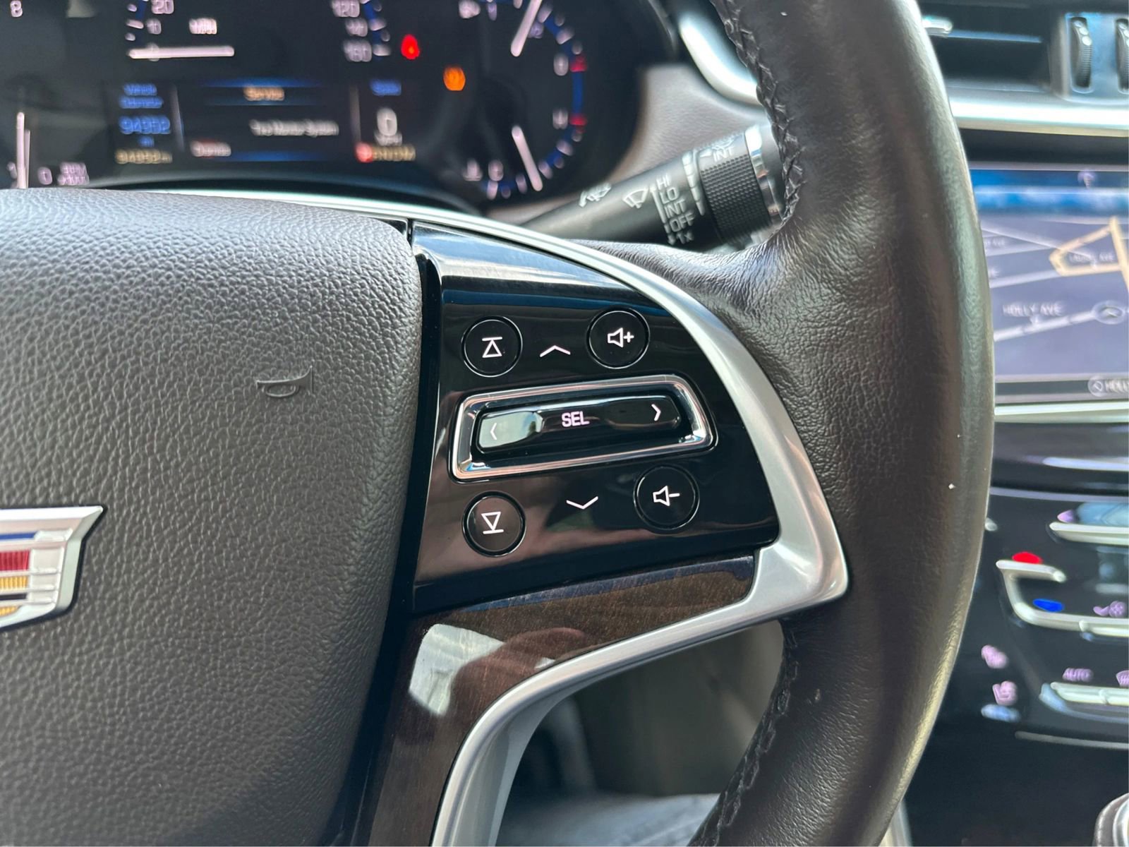 Used 2016 Cadillac XTS Luxury image 31