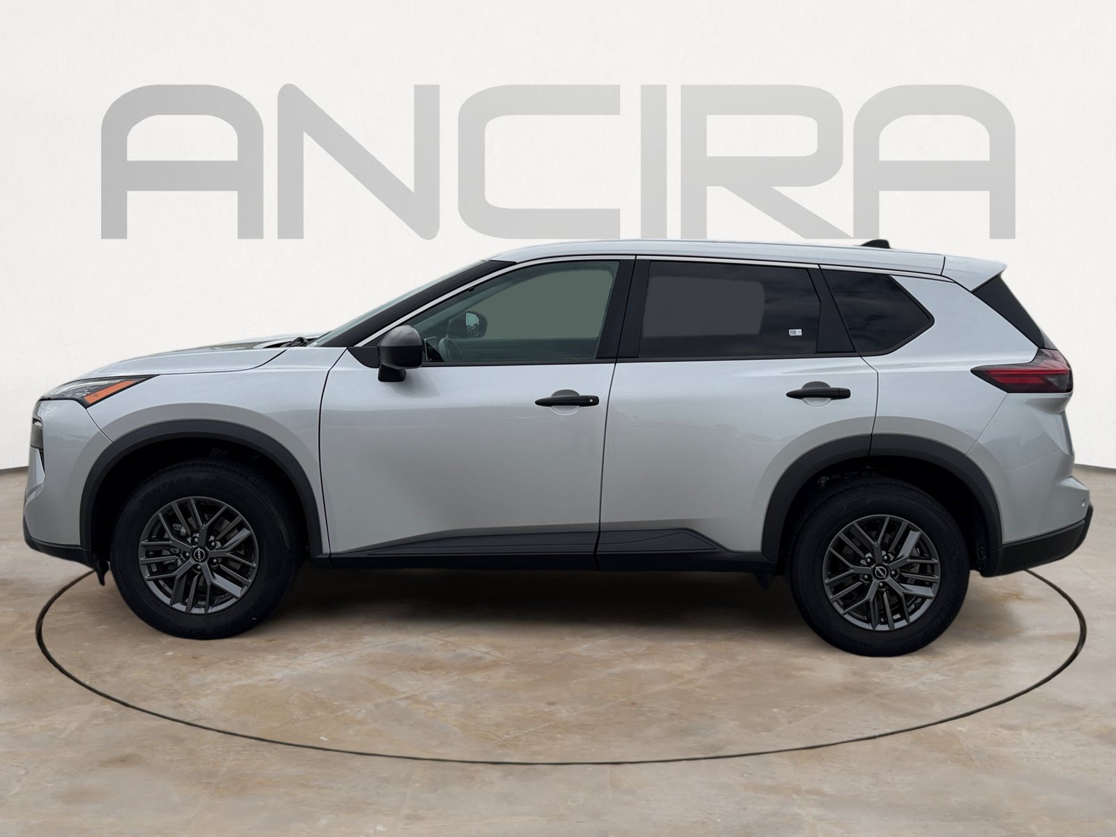 Used 2024 Nissan Rogue S FWD image 8