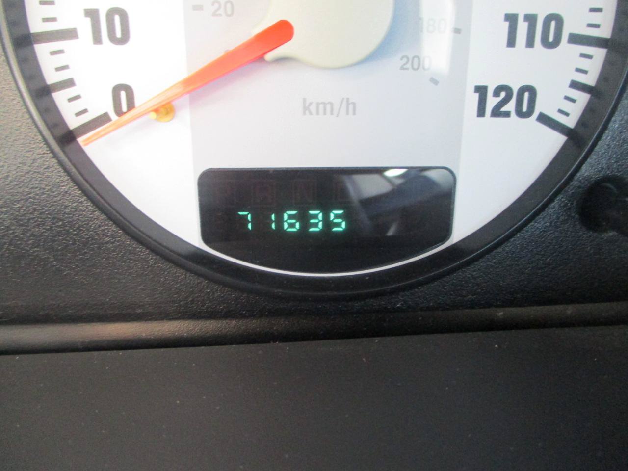 Used 2004 Dodge Stratus SXT w/ Sun & Fun Group FWD image 13