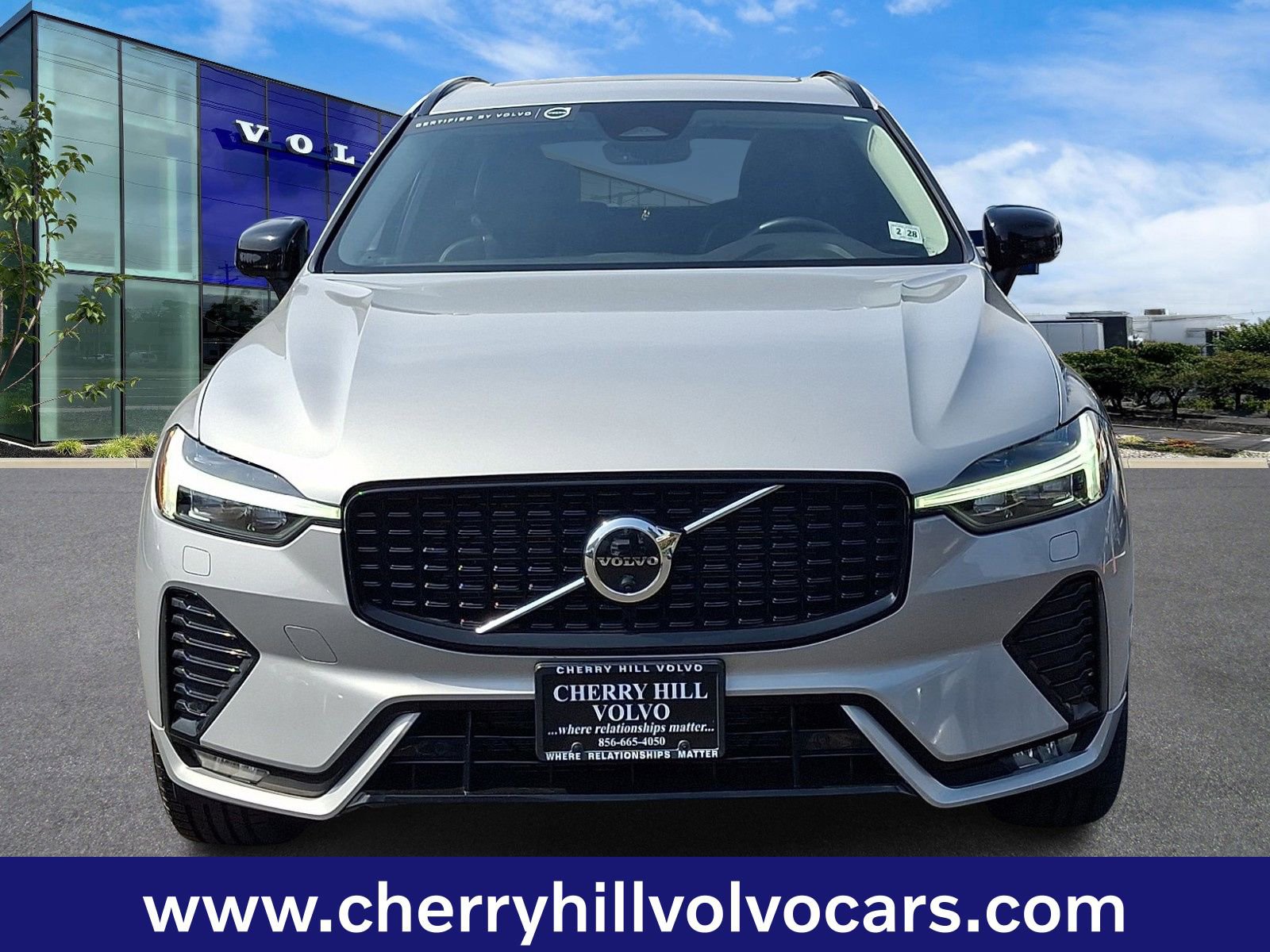 Certified 2023 Volvo XC60 B5 Plus w/ Protection Package Premier image 2