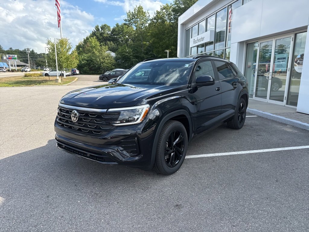 New 2026 Volkswagen Atlas Cross Sport SEL R-Line image 2