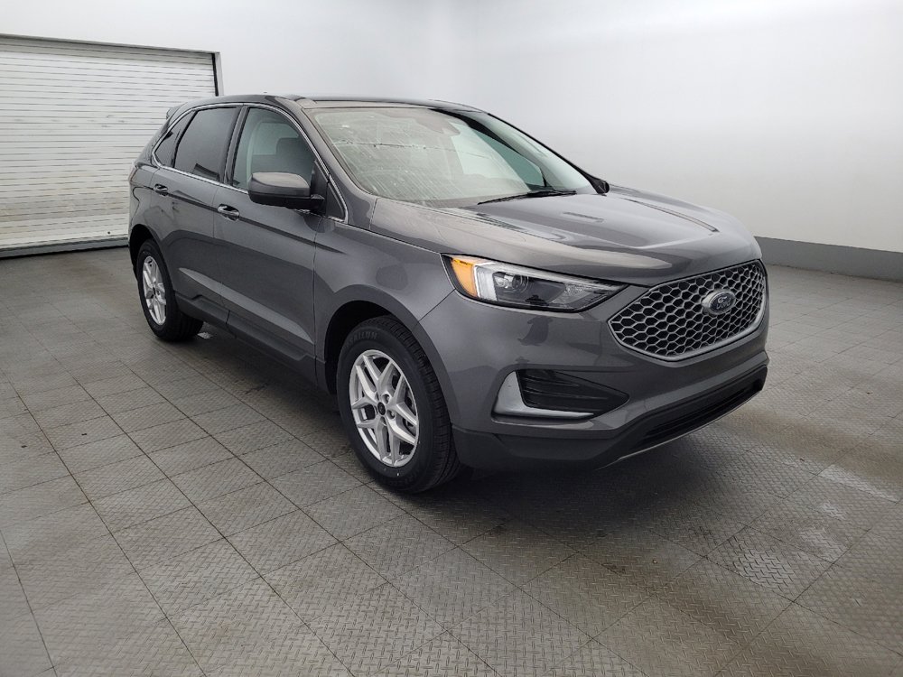 Used 2024 Ford Edge SEL image 13