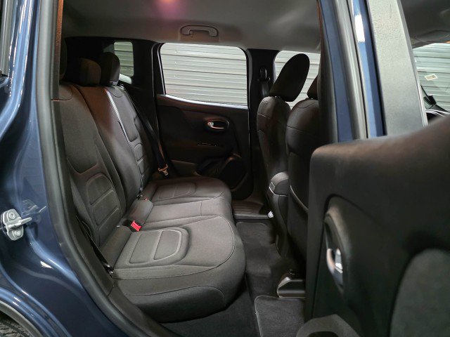 Used 2021 Jeep Renegade Latitude AWD/4WD image 16