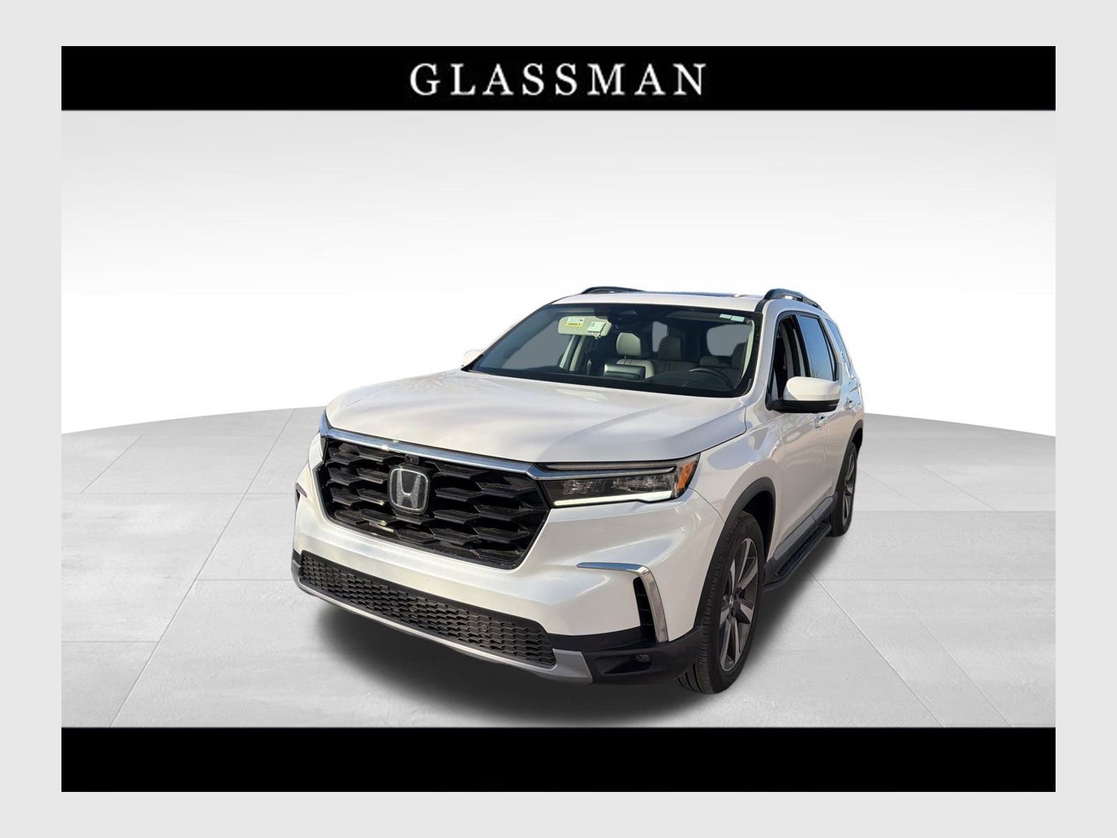 Used 2025 Honda Pilot Elite image 1