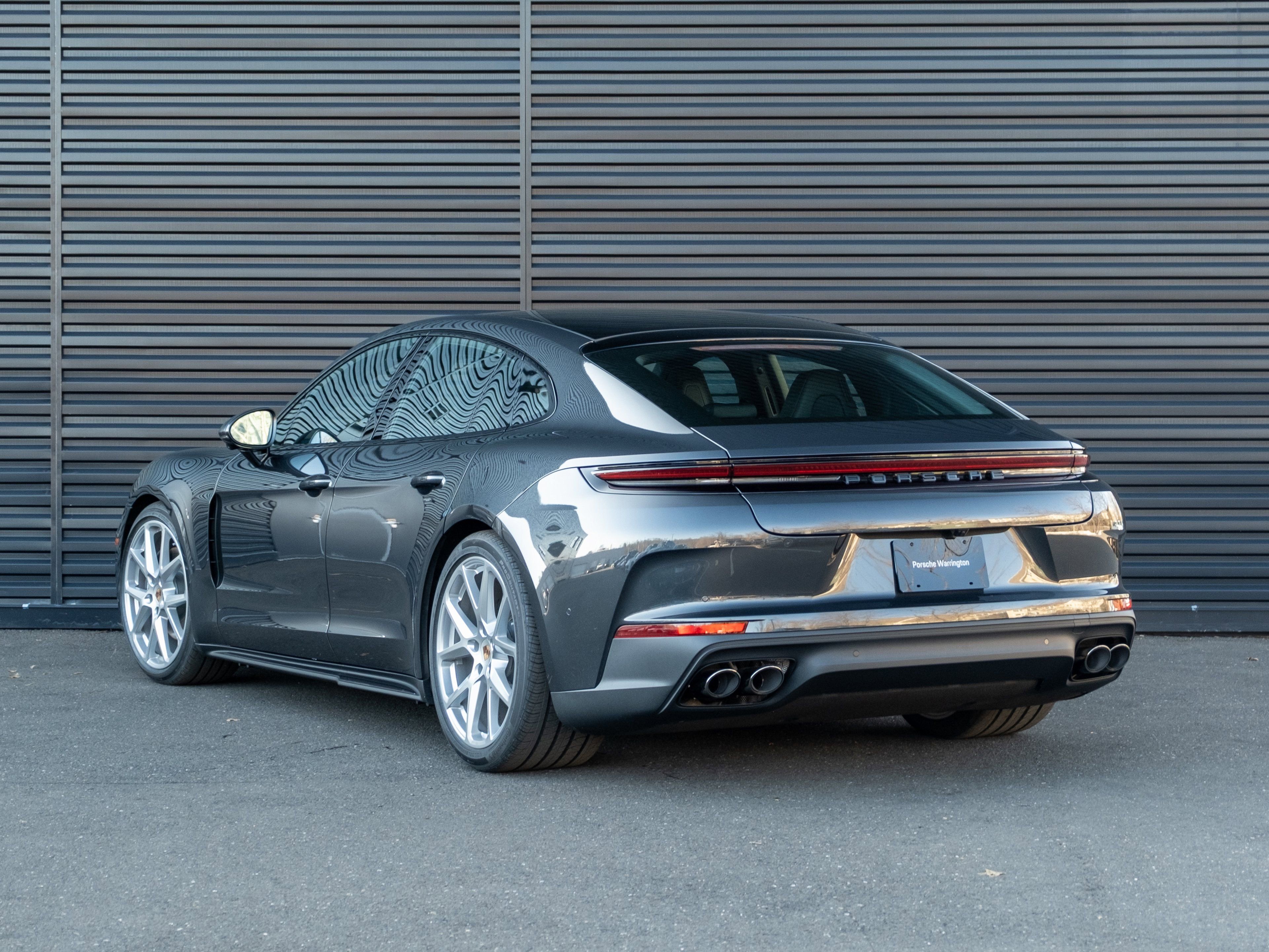 New 2026 Porsche Panamera 4 image 3