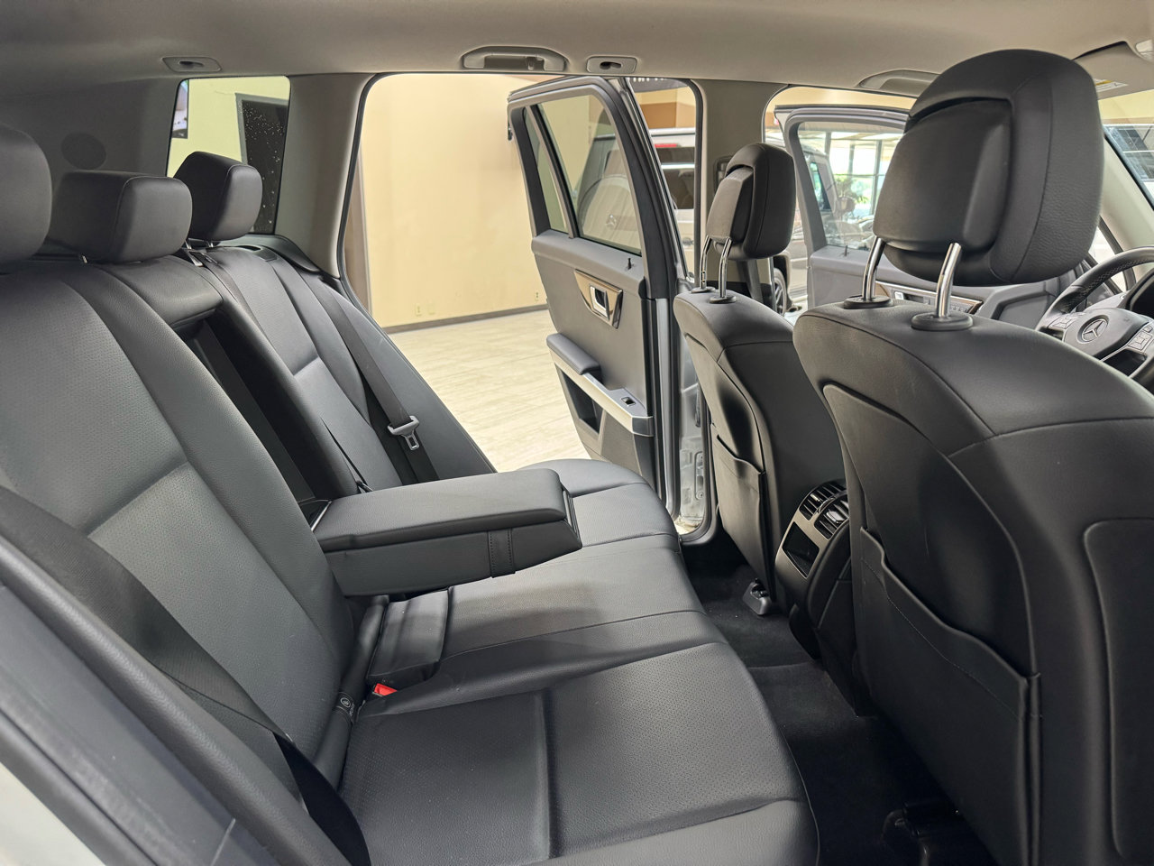 Used 2014 Mercedes-Benz GLK 350 2WD image 35