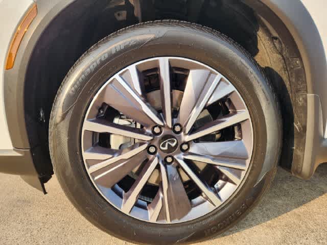 Certified 2027 INFINITI QX60 Luxe w/ Cargo Package FWD image 7