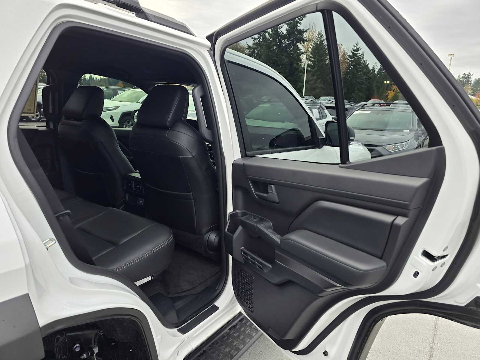 Certified 2025 Toyota 4Runner TRD Off-Road image 14