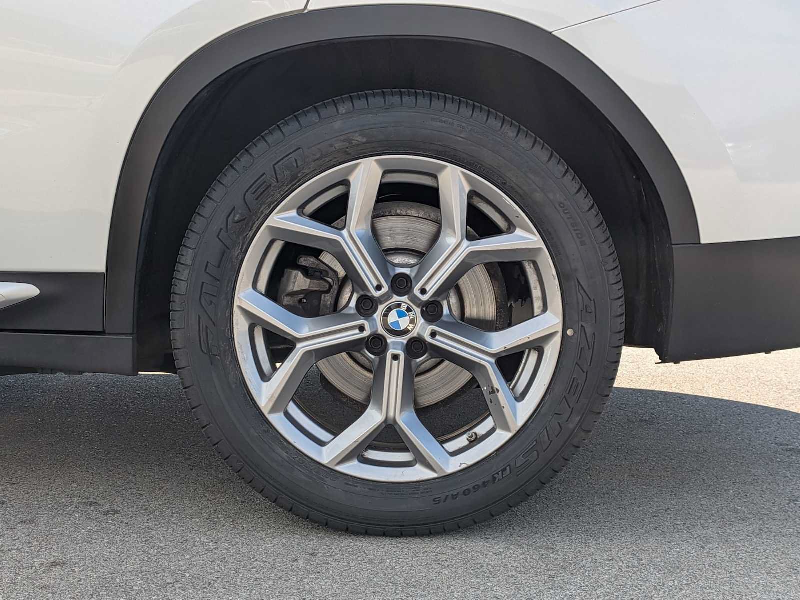 Used 2024 BMW X4 xDrive30i AWD/4WD image 12