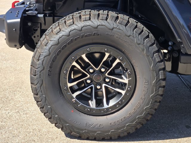 New 2026 Jeep Wrangler Unlimited Rubicon AWD/4WD image 7