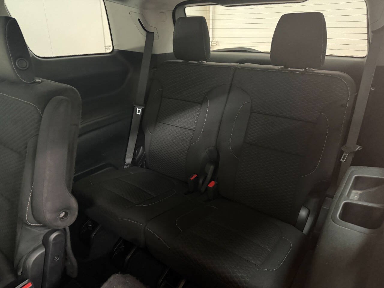 Used 2017 GMC Acadia SLE FWD image 14