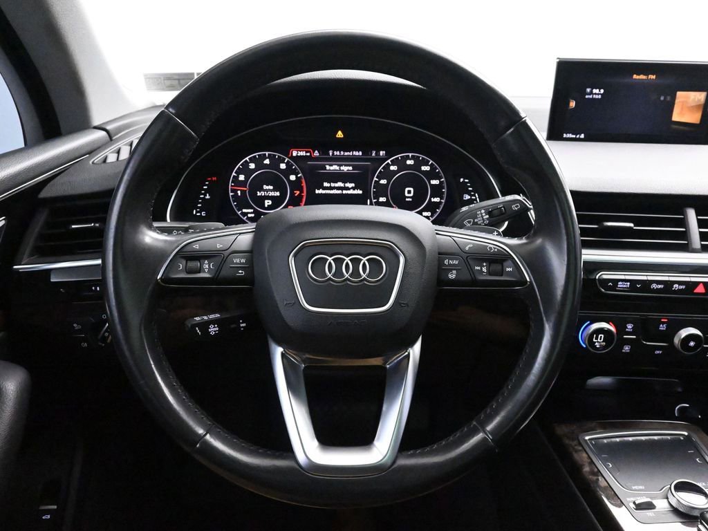 Used 2017 Audi Q7 3.0T Premium Plus image 24