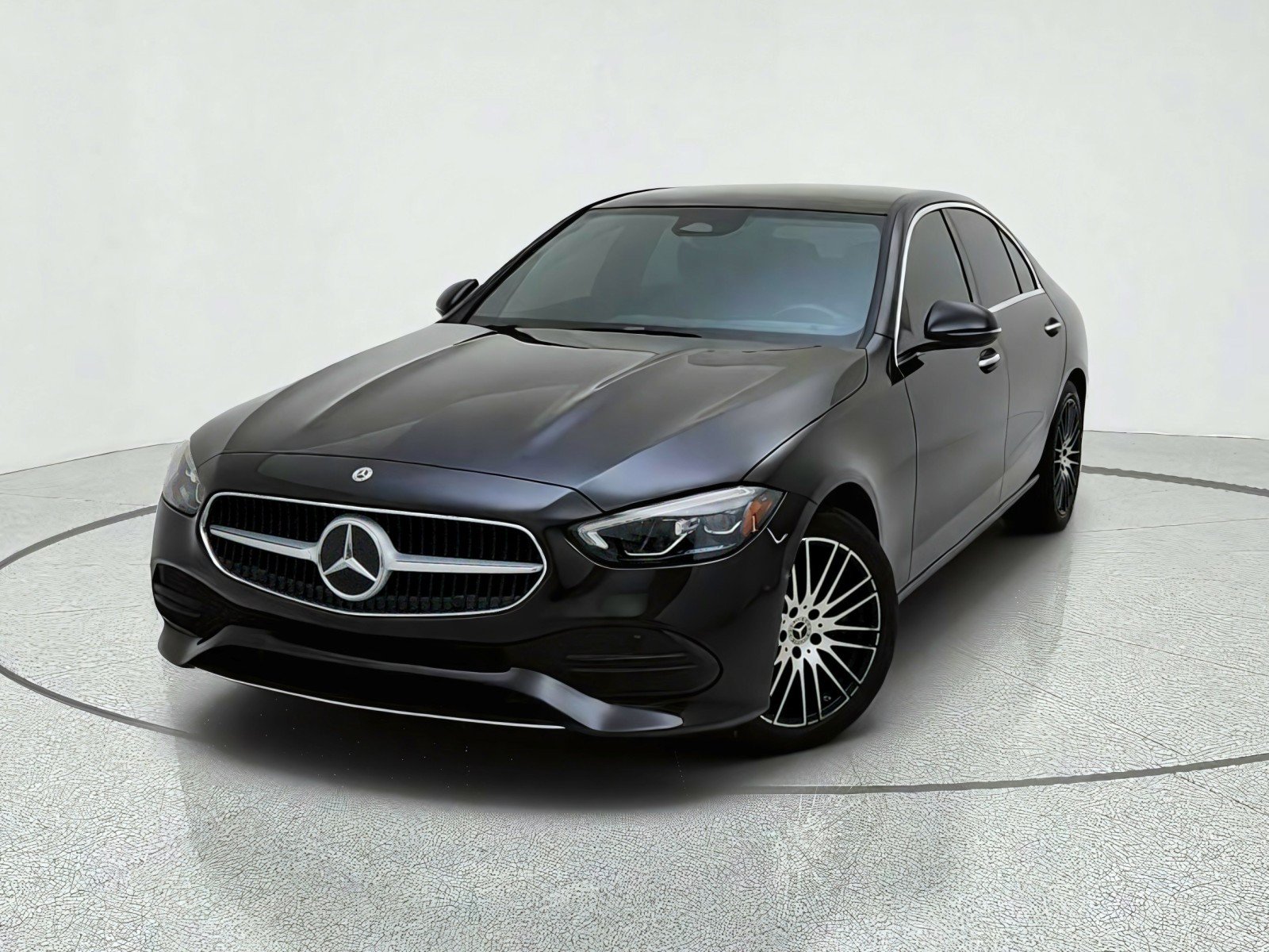 Used 2025 Mercedes-Benz C 300 Sedan image 2