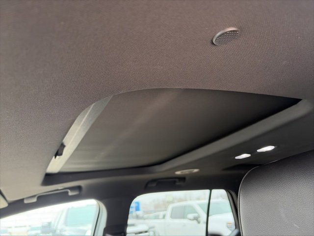 Used 2023 Chevrolet Traverse RS w/ LPO, Floor Liner Package image 28
