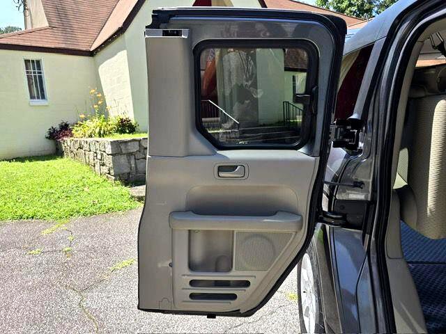 Used 2011 Honda Element EX image 16