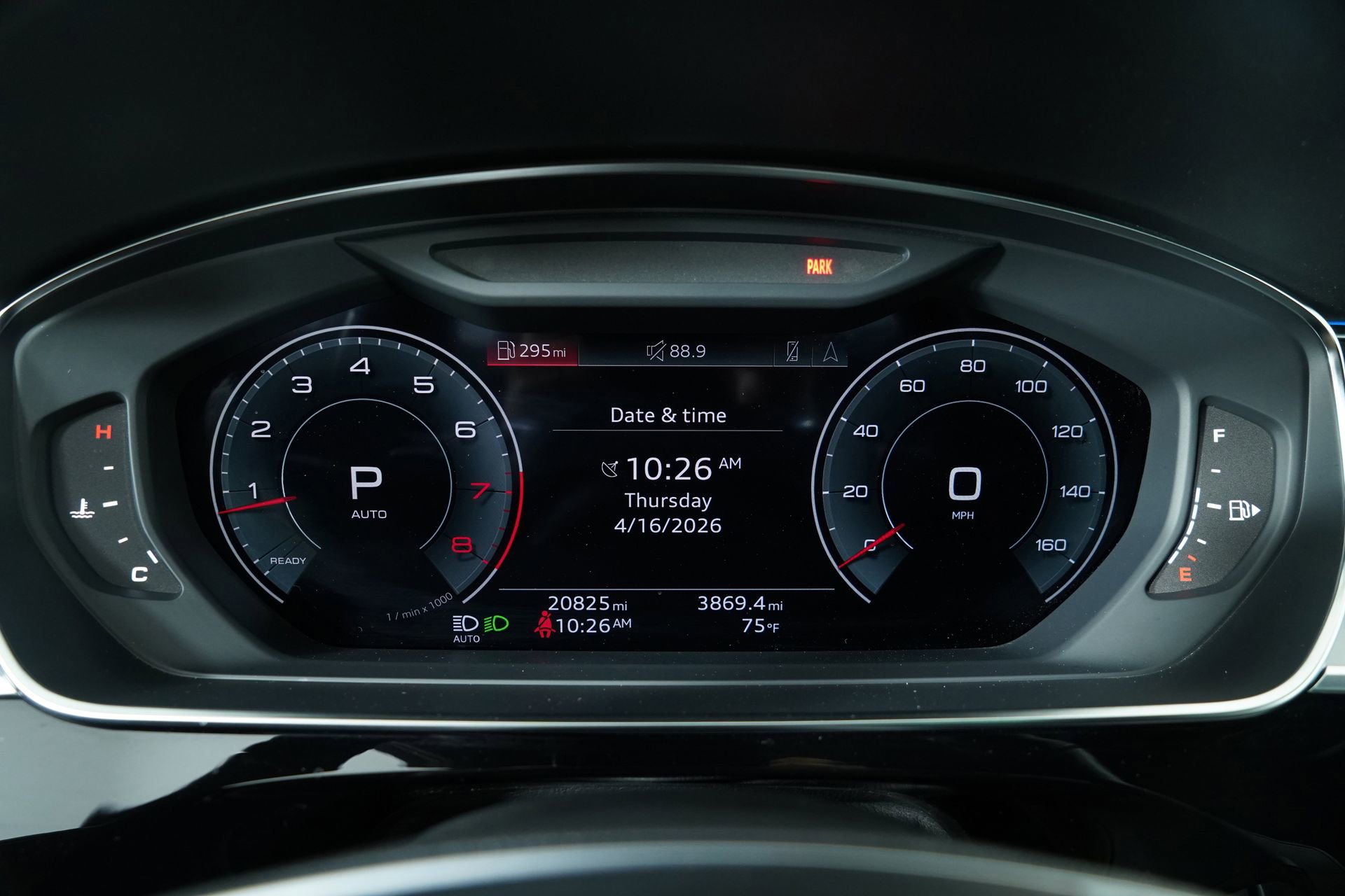 Used 2021 Audi A8 L 4.0T image 34