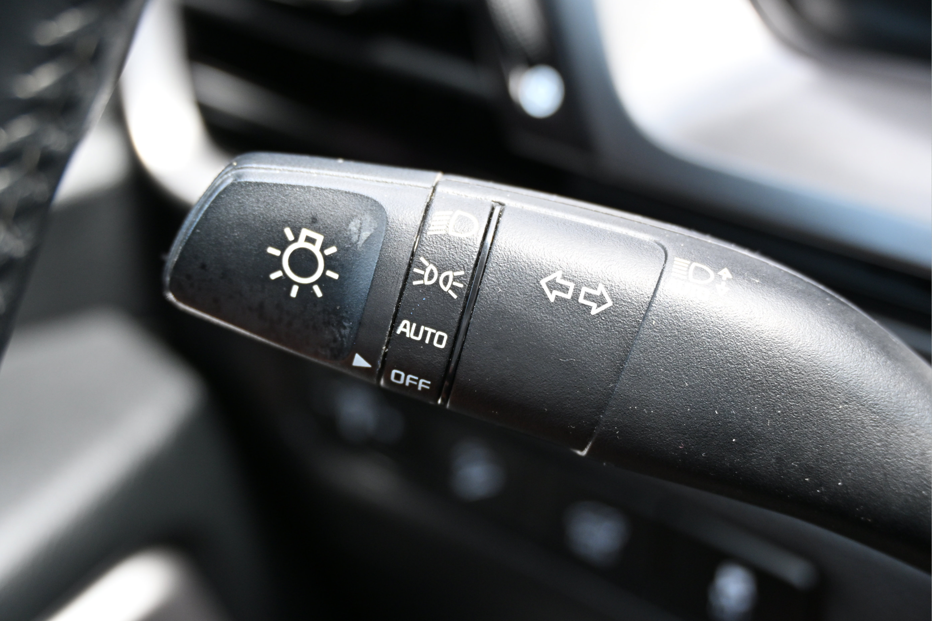 Used 2025 Kia Telluride S AWD/4WD image 35