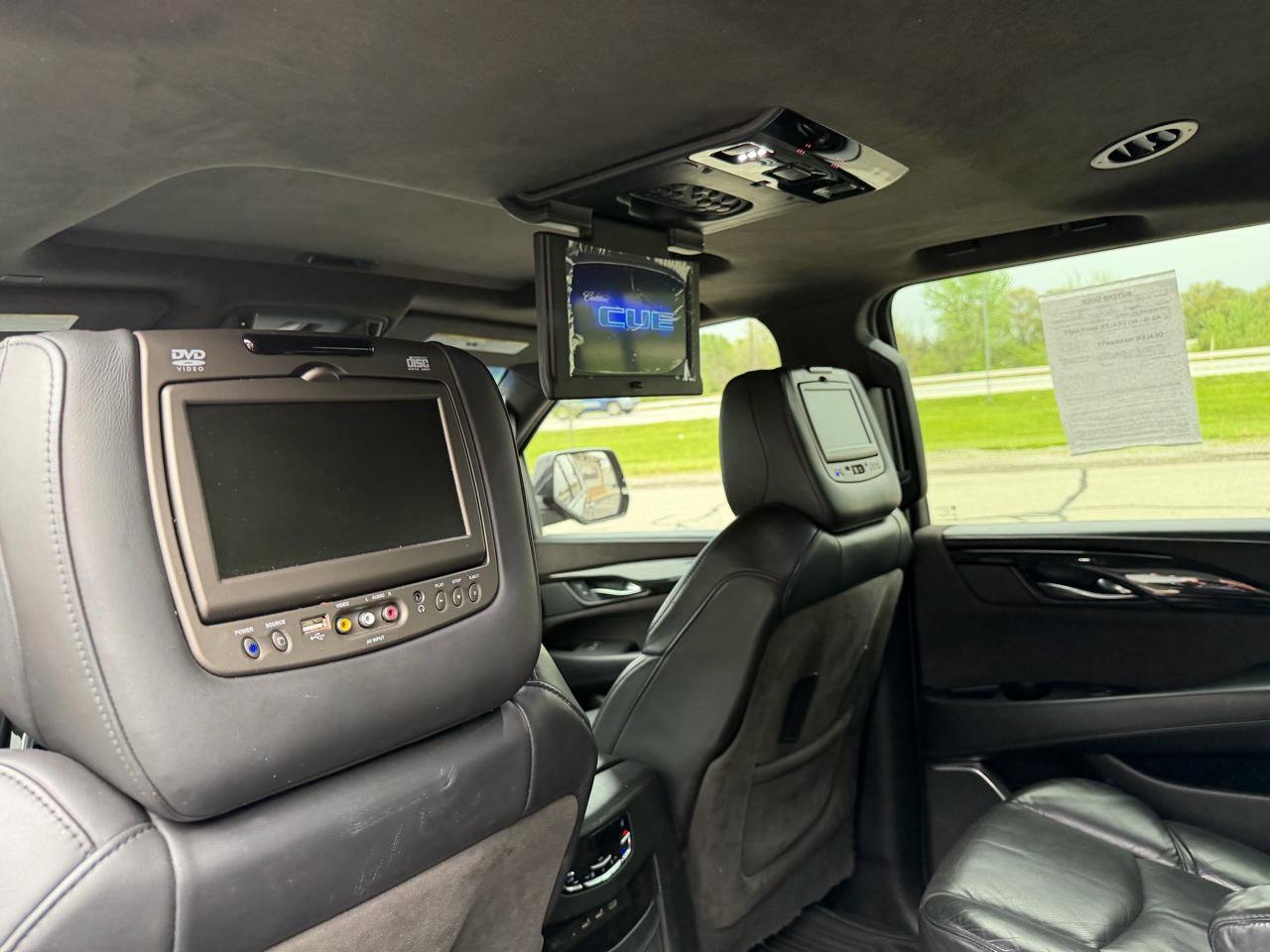 Used 2017 Cadillac Escalade ESV Platinum image 14