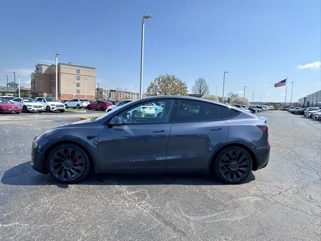 Used 2023 Tesla Model Y Performance image 4