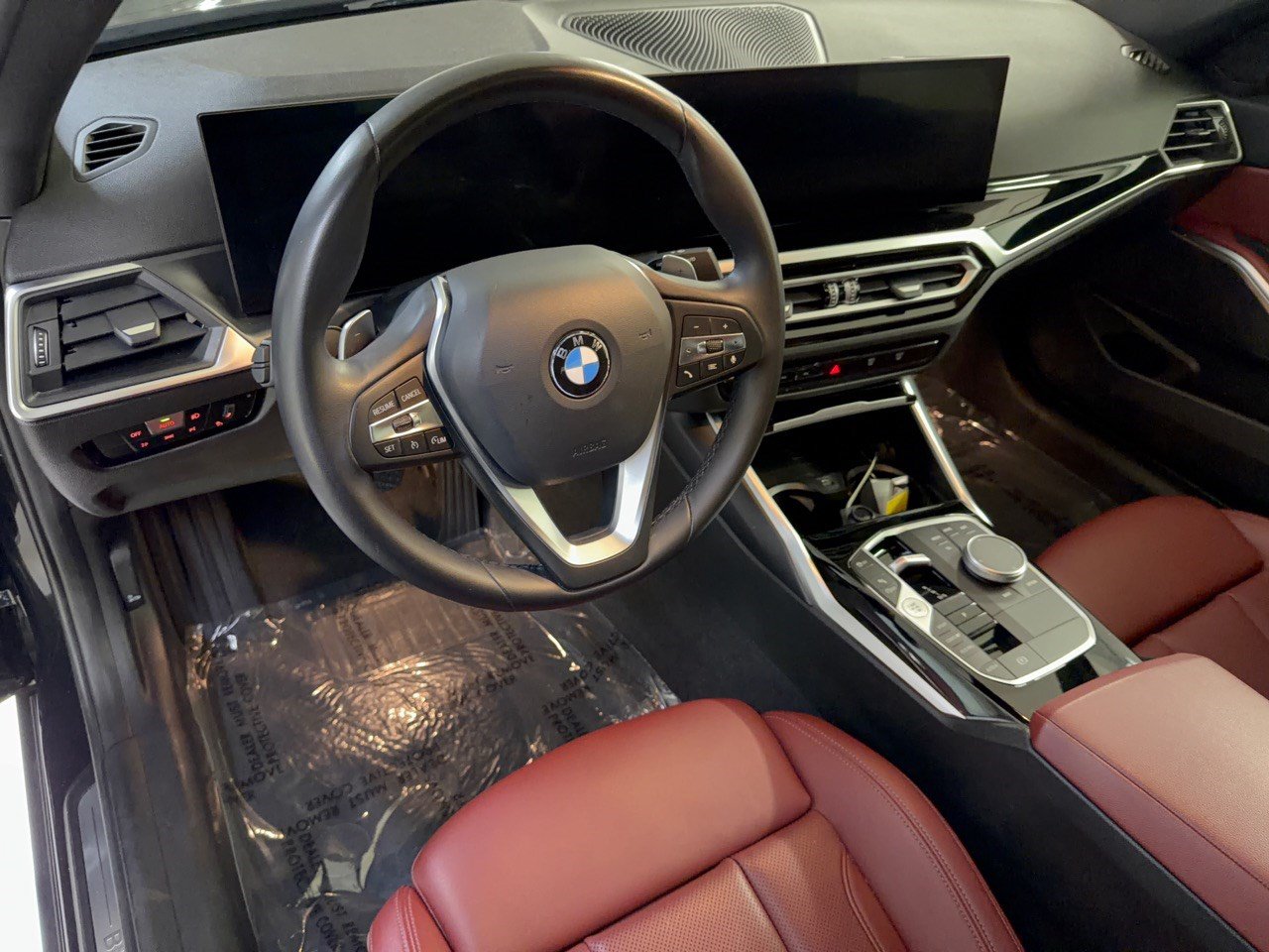 Certified 2023 BMW 330i Sedan w/ Convenience Package RWD image 4