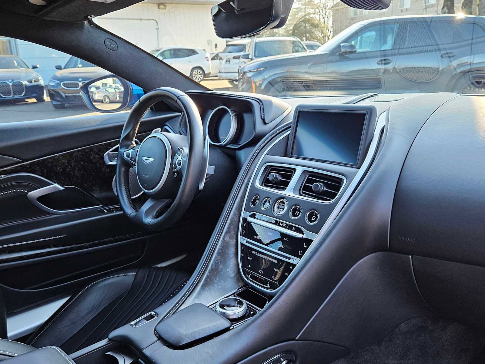 Used 2020 Aston Martin DB11 V8 image 12