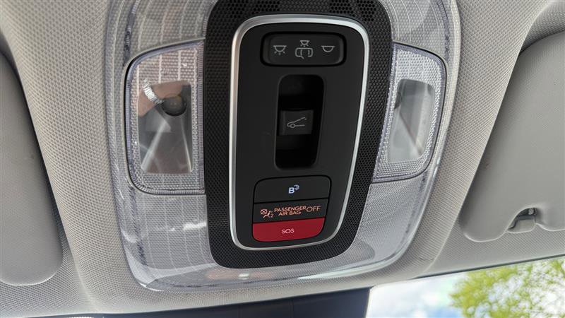 Used 2024 Hyundai Kona Limited AWD/4WD image 34