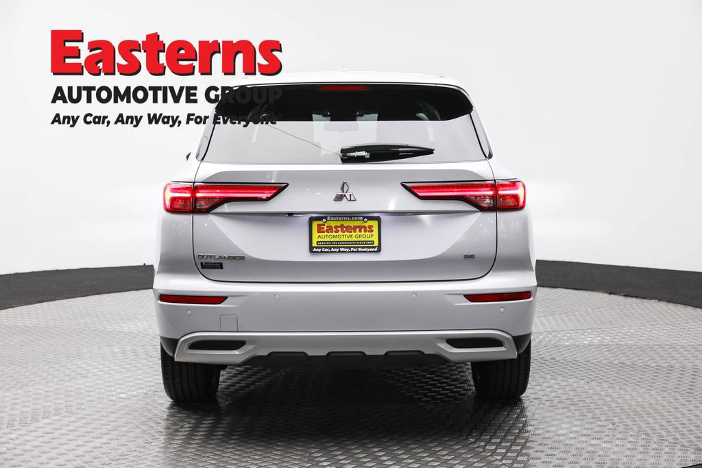 Used 2024 Mitsubishi Outlander SE image 6