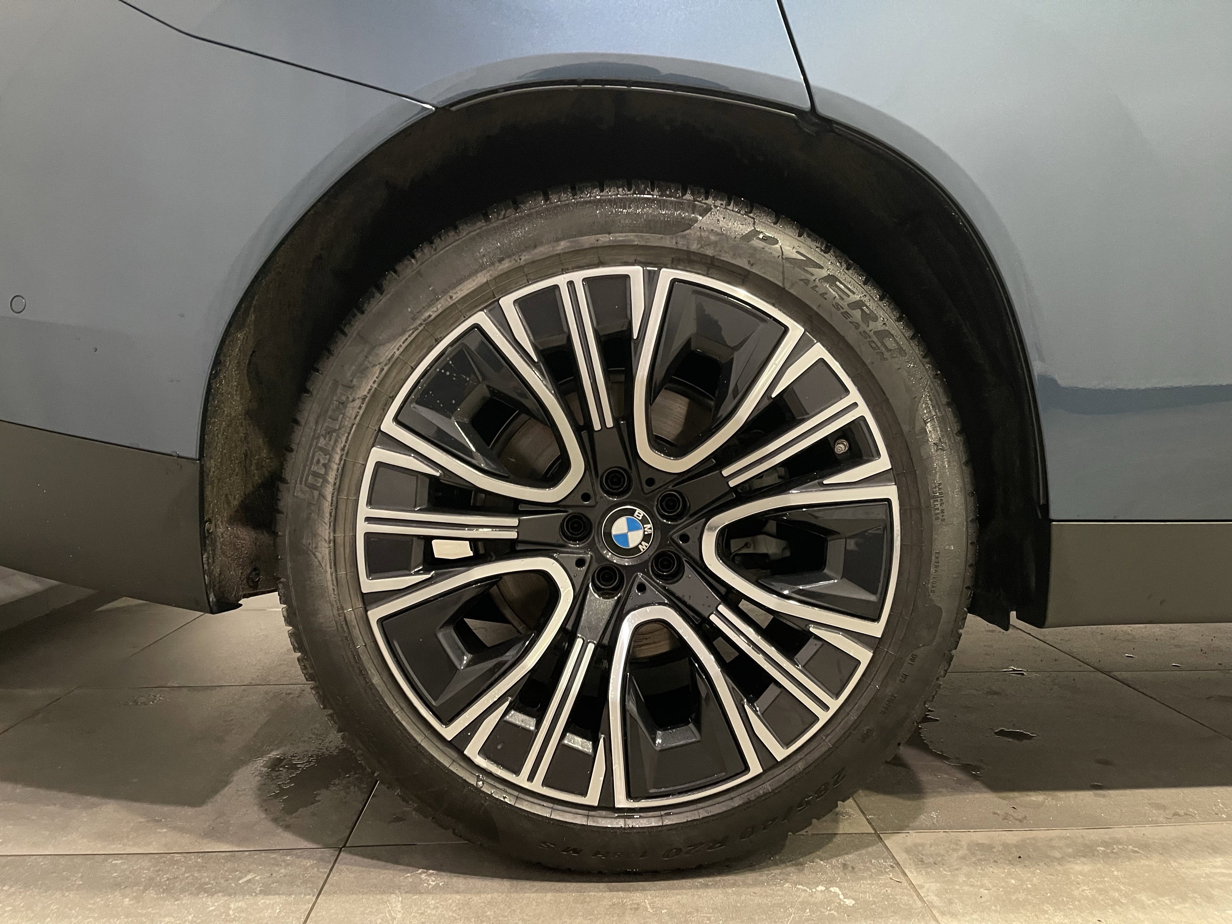 Used 2025 BMW X3 xDrive30i image 9