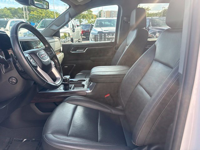 Used 2023 GMC Sierra 1500 SLT w/ SLT Premium Plus Package AWD/4WD image 14