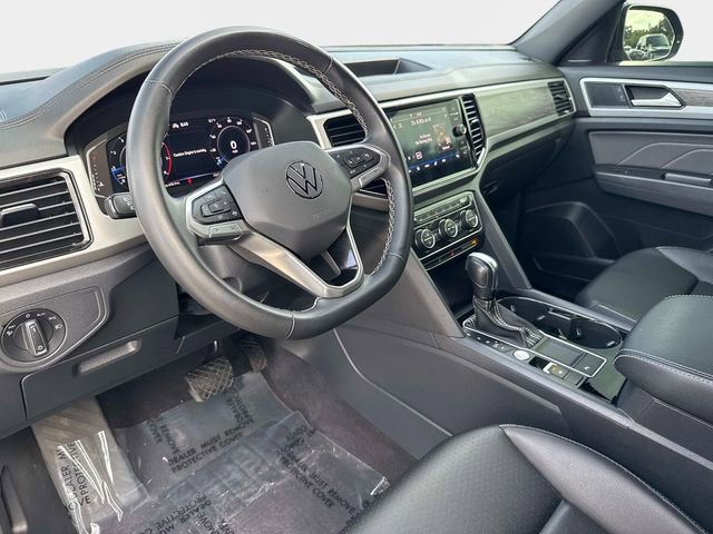 Used 2023 Volkswagen Atlas Cross Sport SE w/ Black Wheel Package FWD image 21