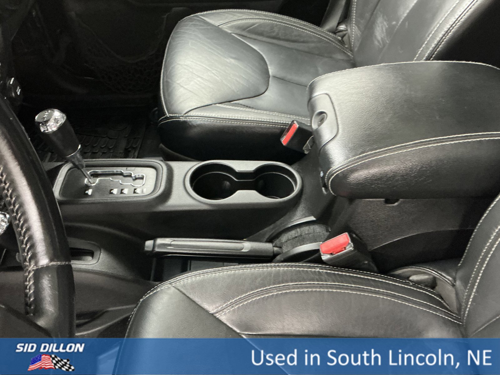 Used 2015 Jeep Wrangler Unlimited Rubicon image 13