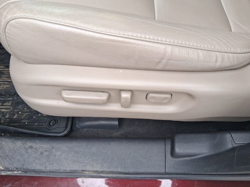 Used 2022 Honda Pilot Touring image 12